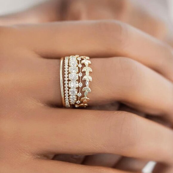 Gold Rings for Women Non Tarnish Trendy Dainty 14K Gold Plated Thumb Ring Set - Picture 2 of 9